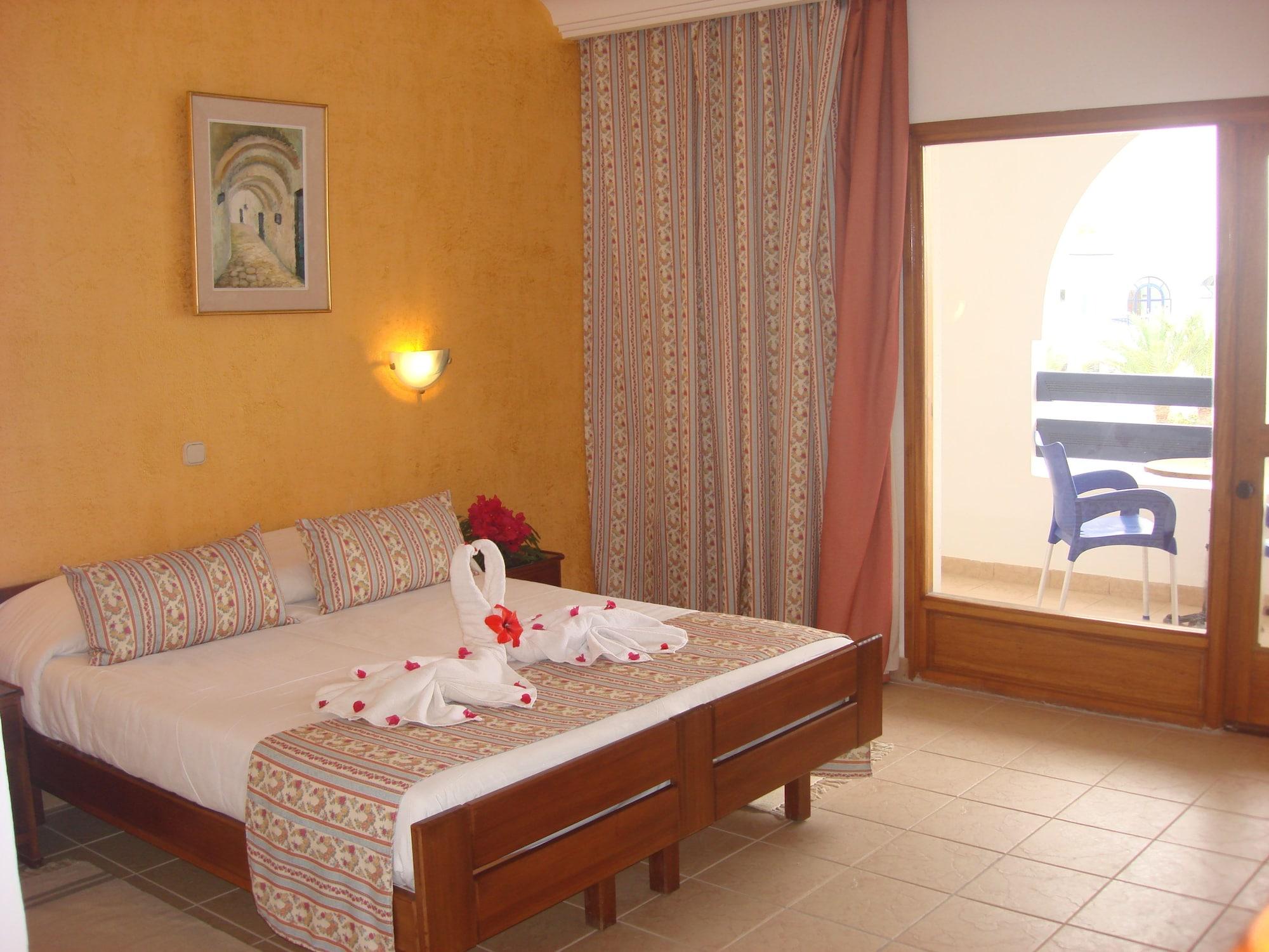 Le Grand Hotels Des Thermes Mezraia Bagian luar foto
