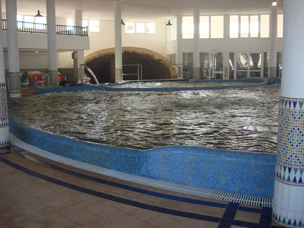 Le Grand Hotels Des Thermes Mezraia Bagian luar foto